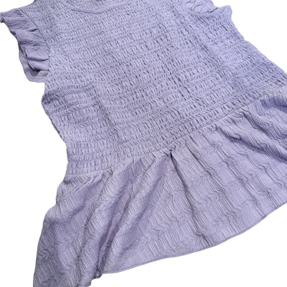 🩵5/$25🩵 VENUS Lilac Smocked Sleeveless Top - Picture 5 of 9